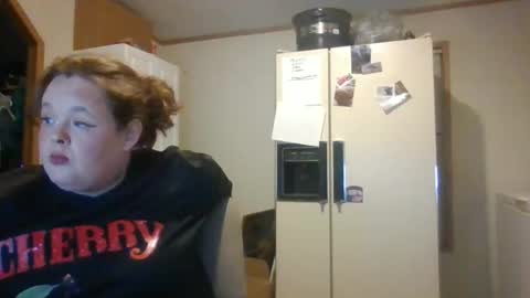 Snapshot of curvyplayday chatting on 24, 9, 2025 dahlia -kim online show from 24, 9, 2025