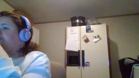 Snapshot of curvyplayday chatting on 18, 11, 2025 dahlia -kim online show from 18, 11, 2025