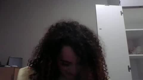 curvyyus online show from 5, 2, 2026