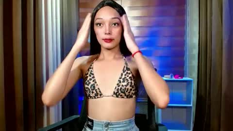 BBY CURLYHANNA online show from 8, 4, 2026
