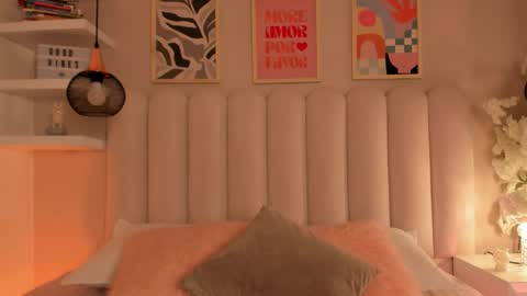 Snapshot of cute__cherry_ chatting on 14, 12, 2025 Amber online show from 14, 12, 2025