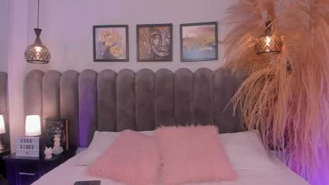 Amber  online show from 2, 5, 2026
