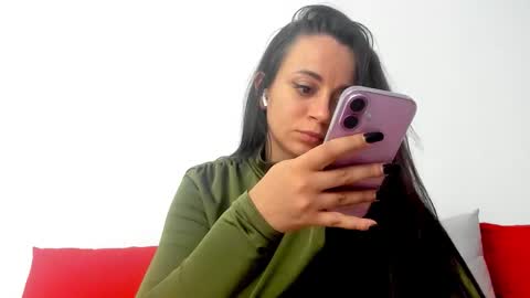 Snapshot of cute_angel95 chatting on 25, 10, 2025 cute_angel95 online show from 25, 10, 2025
