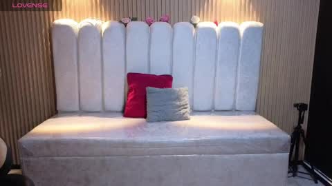 cute_angel_1 online show from 7, 5, 2026