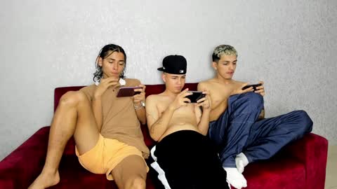 ARTURO-18  MATIAS-18  NIKOLAY-19  HADES-18  GABO-19 online show from 20, 1, 2025