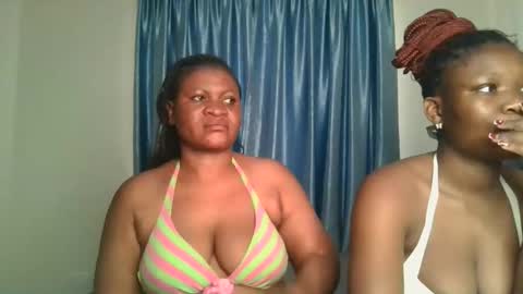 Snapshot of cute_daniellah chatting on 20, 10, 2025 Danillah online show from 20, 10, 2025