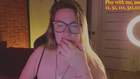 Snapshot of cute_darina chatting on 13, 12, 2024 Everyday stream in the same time online show from 13, 12, 2024