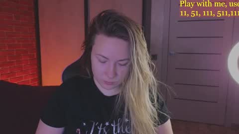 Snapshot of cute_darina chatting on 12, 1, 2025 Everyday stream in the same time online show from 12, 1, 2025