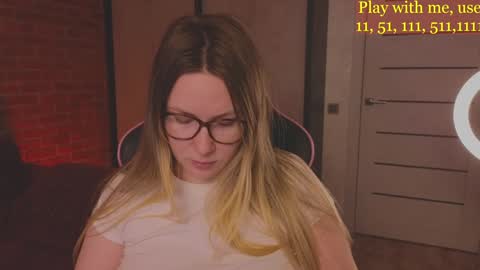 Snapshot of cute_darina chatting on 1, 2, 2025 Everyday stream in the same time online show from 1, 2, 2025