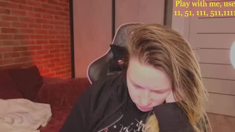 Snapshot of cute_darina chatting on 2, 3, 2025 Everyday stream in the same time online show from 2, 3, 2025