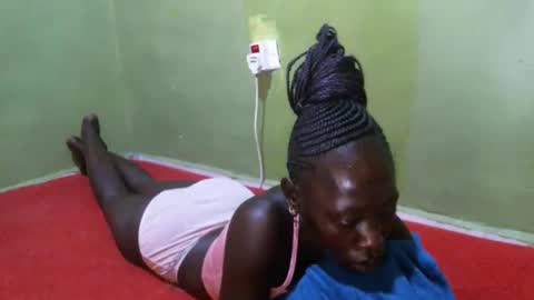 cute_doria online show from 13, 10, 2025