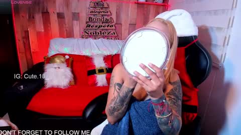 Snapshot of cute_elii chatting on 3, 12, 2024    Independent Model online show from 3, 12, 2024