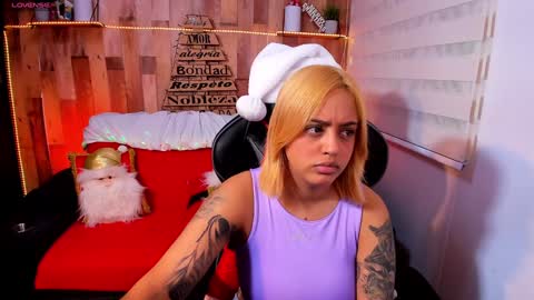 Snapshot of cute_elii chatting on 5, 12, 2024    Independent Model online show from 5, 12, 2024