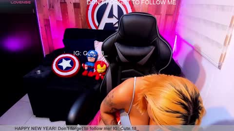 Snapshot of cute_elii chatting on 2, 2, 2025    Independent Model online show from 2, 2, 2025