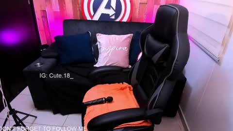 Snapshot of cute_elii chatting on 1, 3, 2025    Independent Model online show from 1, 3, 2025