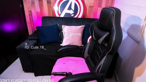 Snapshot of cute_elii chatting on 4, 3, 2025    Independent Model online show from 4, 3, 2025