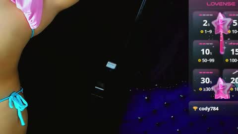 Snapshot of cute_feem chatting on 18, 9, 2025 cute_feem online show from 18, 9, 2025
