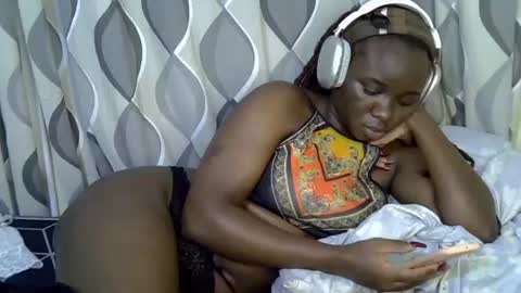 Snapshot of cute_gee chatting on 30, 6, 2026 daddysdoll online show from 30, 6, 2026