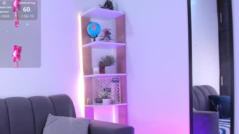 Snapshot of cute_horny12 chatting on 3, 3, 2026 Cute horny1 online show from 3, 3, 2026