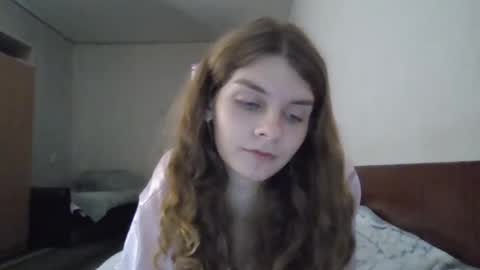 Snapshot of cute_kitte chatting on 21, 12, 2024 cute_kitte online show from 21, 12, 2024
