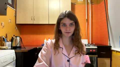 Snapshot of cute_kitte chatting on 27, 12, 2024 cute_kitte online show from 27, 12, 2024