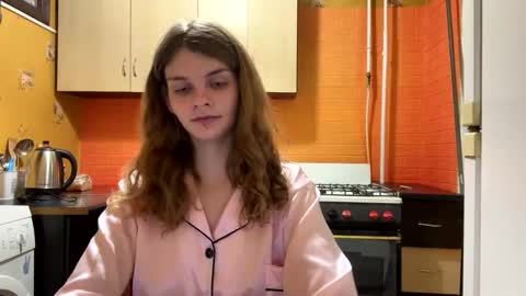 Snapshot of cute_kitte chatting on 9, 1, 2025 cute_kitte online show from 9, 1, 2025