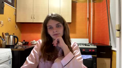 Snapshot of cute_kitte chatting on 10, 1, 2025 cute_kitte online show from 10, 1, 2025