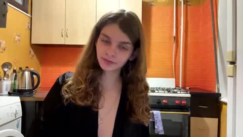 Snapshot of cute_kitte chatting on 7, 2, 2025 cute_kitte online show from 7, 2, 2025