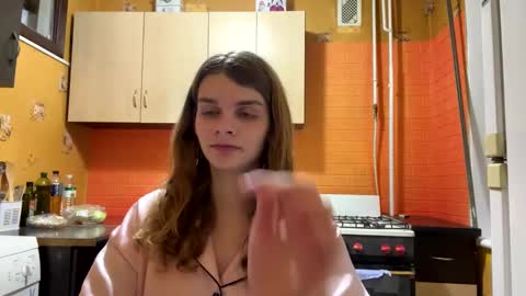 Snapshot of cute_kitte chatting on 24, 2, 2025 cute_kitte online show from 24, 2, 2025