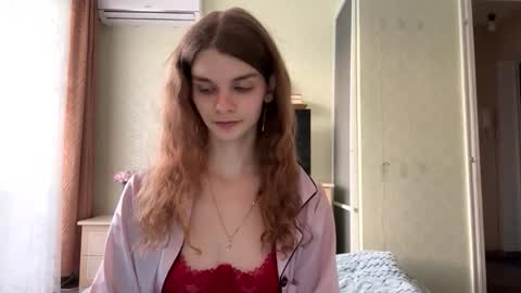 Snapshot of cute_kitte chatting on 26, 10, 2025 cute_kitte online show from 26, 10, 2025