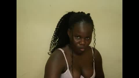 Snapshot of cute_latifah chatting on 17, 1, 2026 cute_latifah online show from 17, 1, 2026