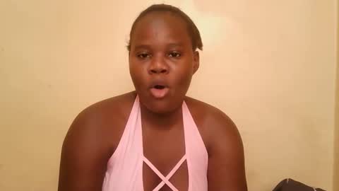 Snapshot of cute_latifah chatting on 6, 2, 2026 cute_latifah online show from 6, 2, 2026