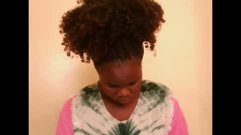 Snapshot of cute_latifah chatting on 1, 3, 2026 cute_latifah online show from 1, 3, 2026