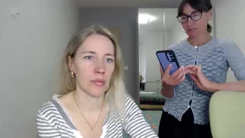 cute_lion_ online show from 8, 5, 2026