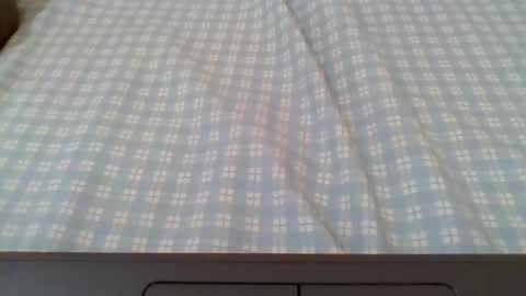 cute_lizah online show from 5, 2, 2025