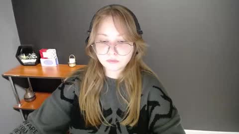 Veronica online show from 10, 2, 2025