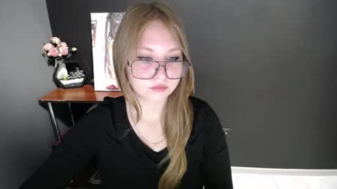 Veronica online show from 10, 10, 2025