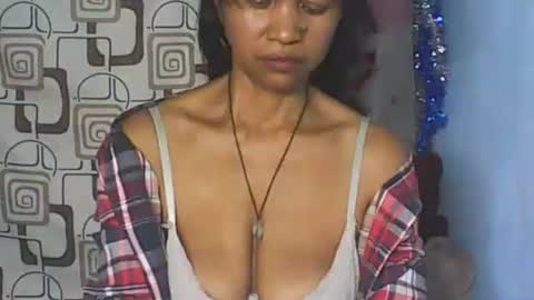 Snapshot of cute_moll chatting on 5, 4, 2026 murielle online show from 5, 4, 2026