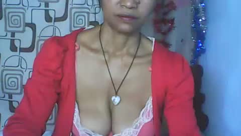 Snapshot of cute_moll chatting on 7, 4, 2026 murielle online show from 7, 4, 2026