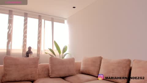 Snapshot of cute_molly18 chatting on 14, 12, 2024 Maria online show from 14, 12, 2024