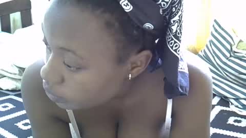 Snapshot of cute_savanna chatting on 21, 12, 2024 cute_savanna online show from 21, 12, 2024