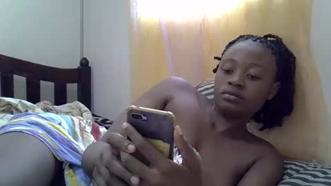 Snapshot of cute_savanna chatting on 8, 1, 2025 cute_savanna online show from 8, 1, 2025