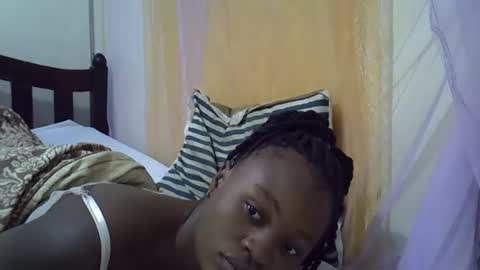 Snapshot of cute_savanna chatting on 2, 2, 2025 cute_savanna online show from 2, 2, 2025
