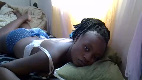 Snapshot of cute_savanna chatting on 1, 3, 2025 cute_savanna online show from 1, 3, 2025