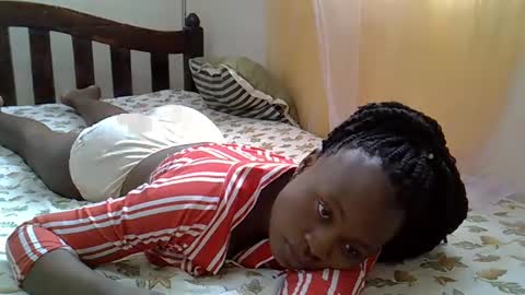Snapshot of cute_savanna chatting on 8, 3, 2025 cute_savanna online show from 8, 3, 2025