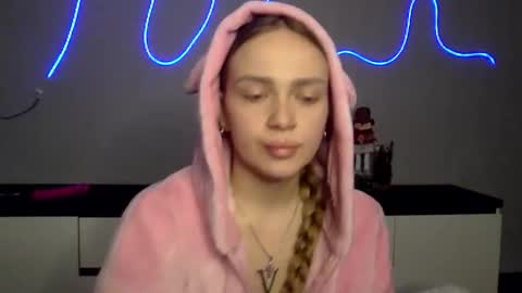 cute_shy06 online show from 11, 1, 2026