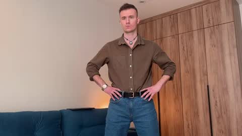 cute_skywalker online show from 14, 4, 2026