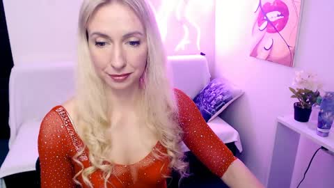 Snapshot of cute_smile_shy chatting on 2, 4, 2026 cute_smile_shy online show from 2, 4, 2026