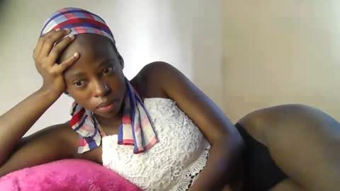 cute_sonny online show from 4, 12, 2025