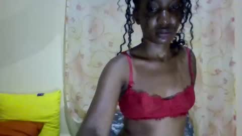 Snapshot of cute_xeniah chatting on 2, 10, 2025 cute_xeniah online show from 2, 10, 2025